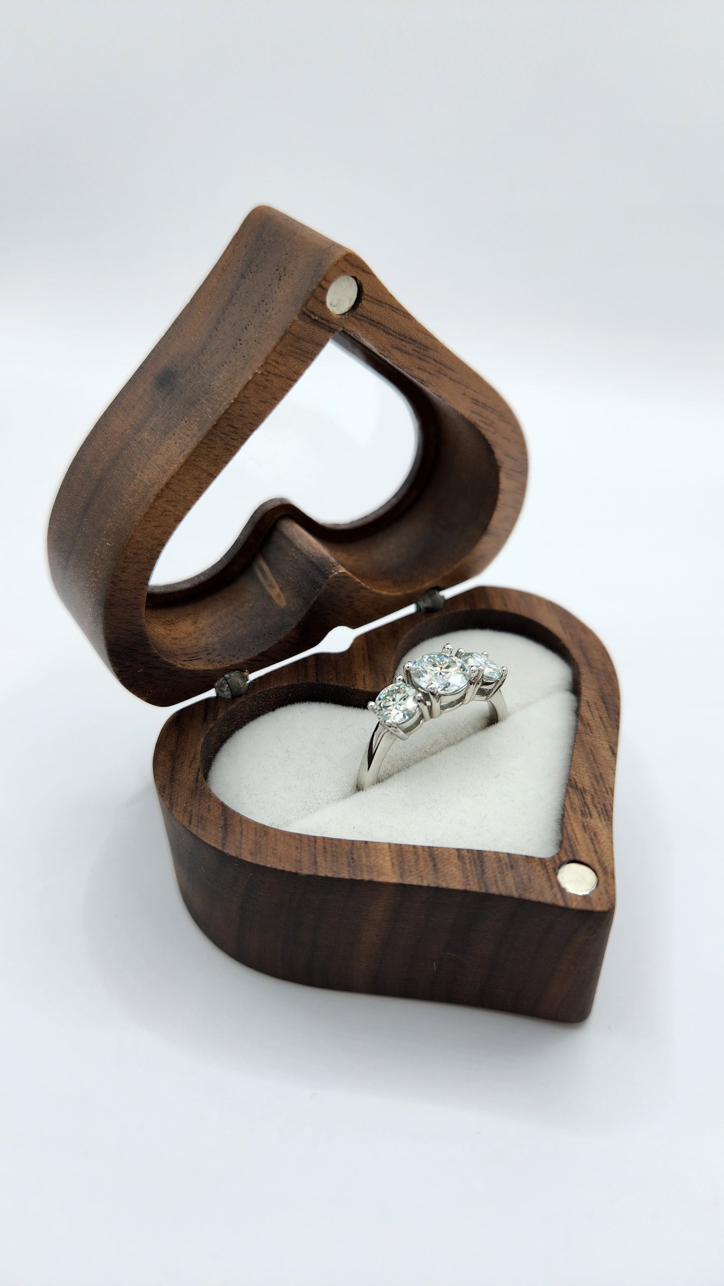 Moissanite-Silver-Ring-SOPHIE_1