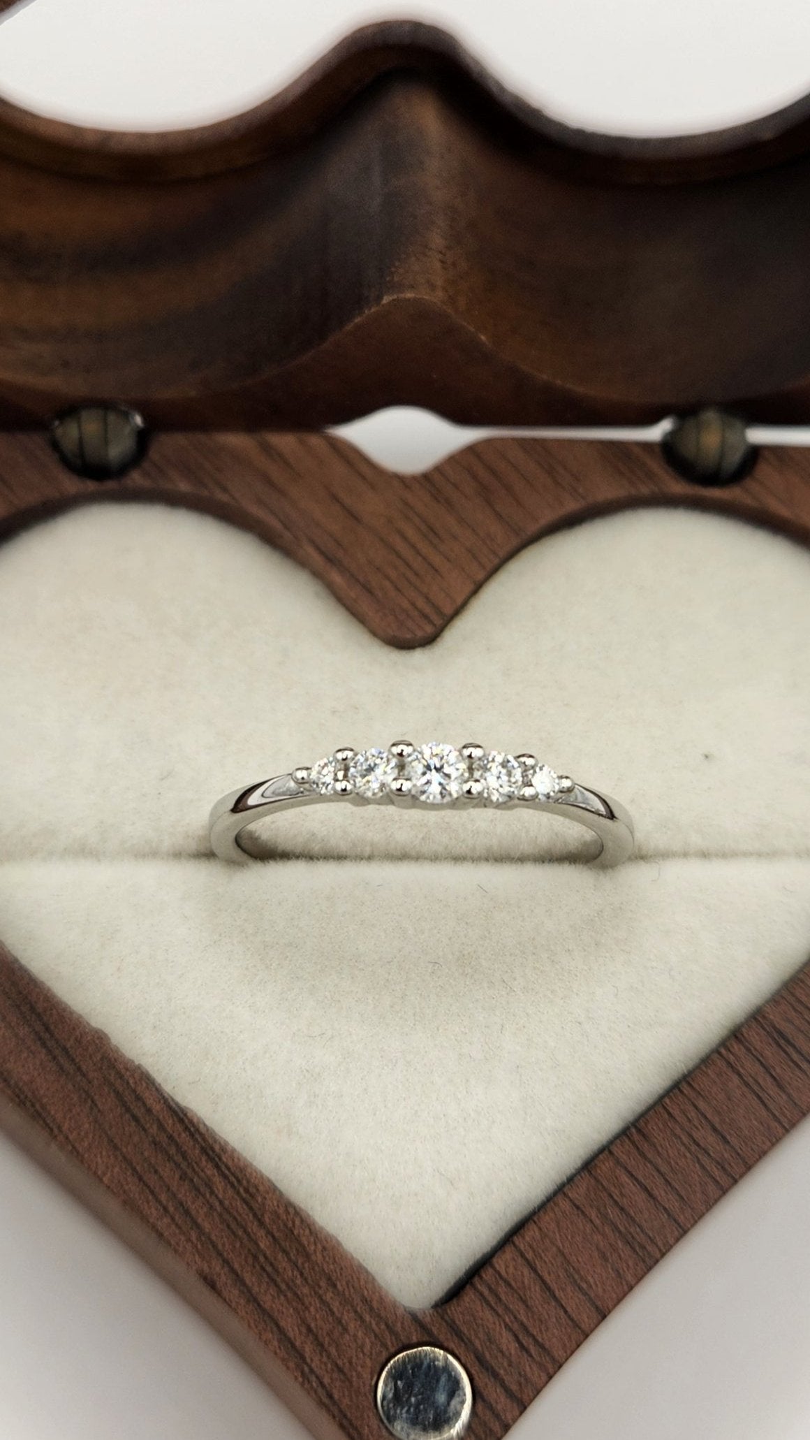 Moissanite Silver Ring - ALEXA 5