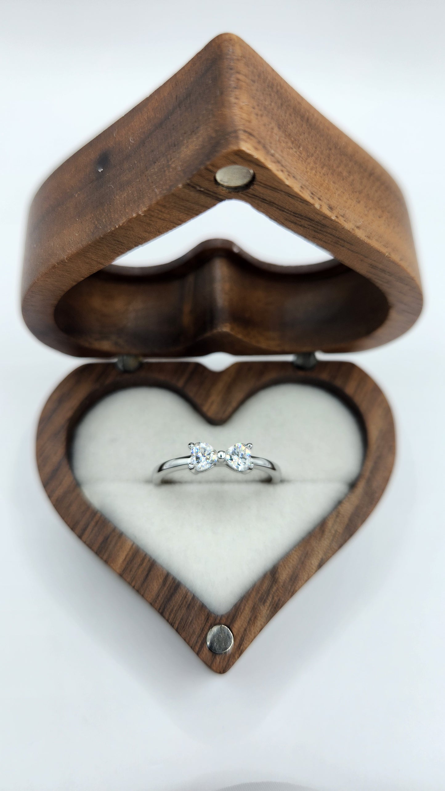 Moissanite-Silver-Ring-DALIA_3