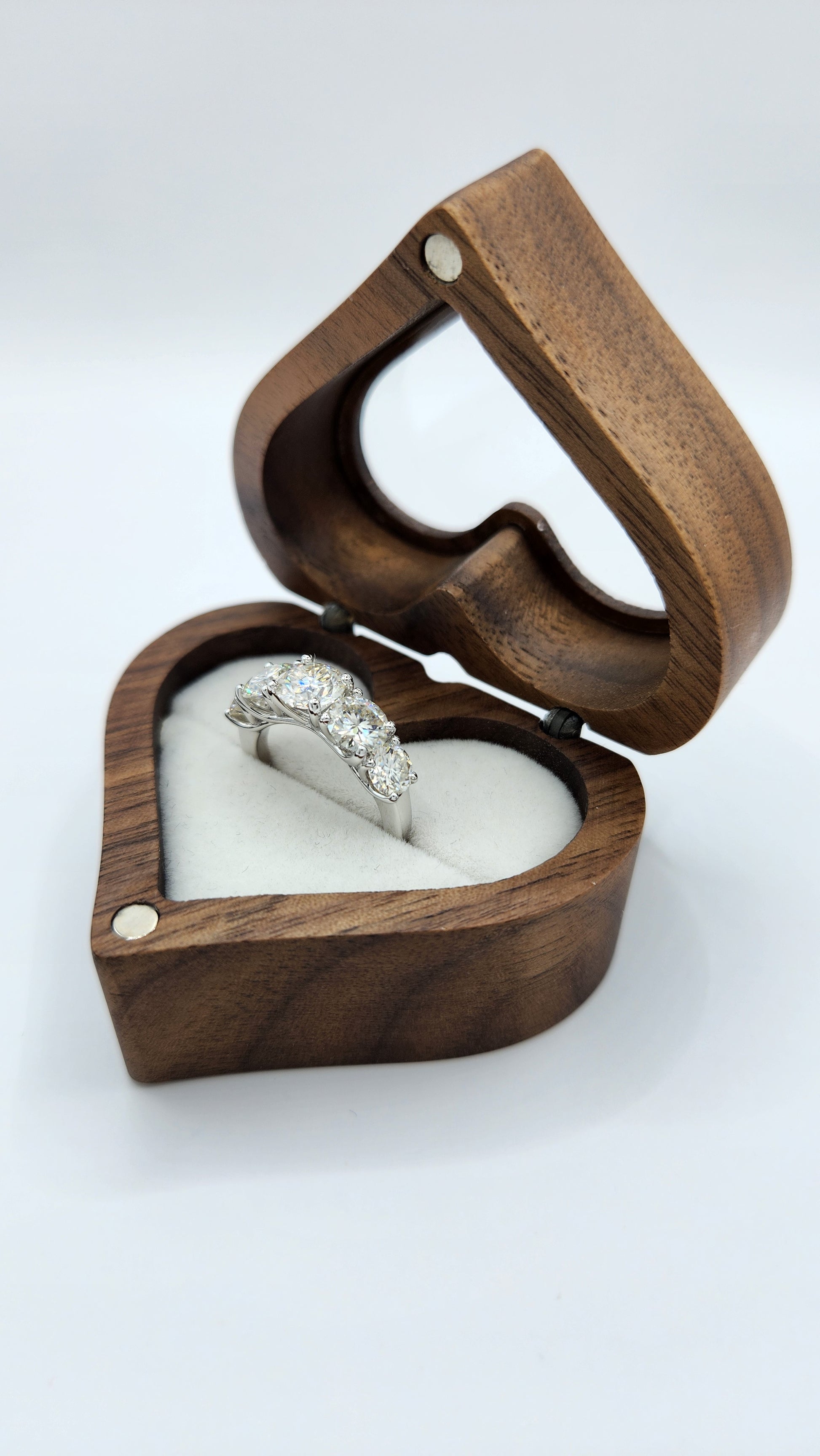 Moissanite-Silver-Ring-Eliana_3