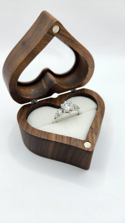 Moissanite-Silver-Ring-VICTORIA_1