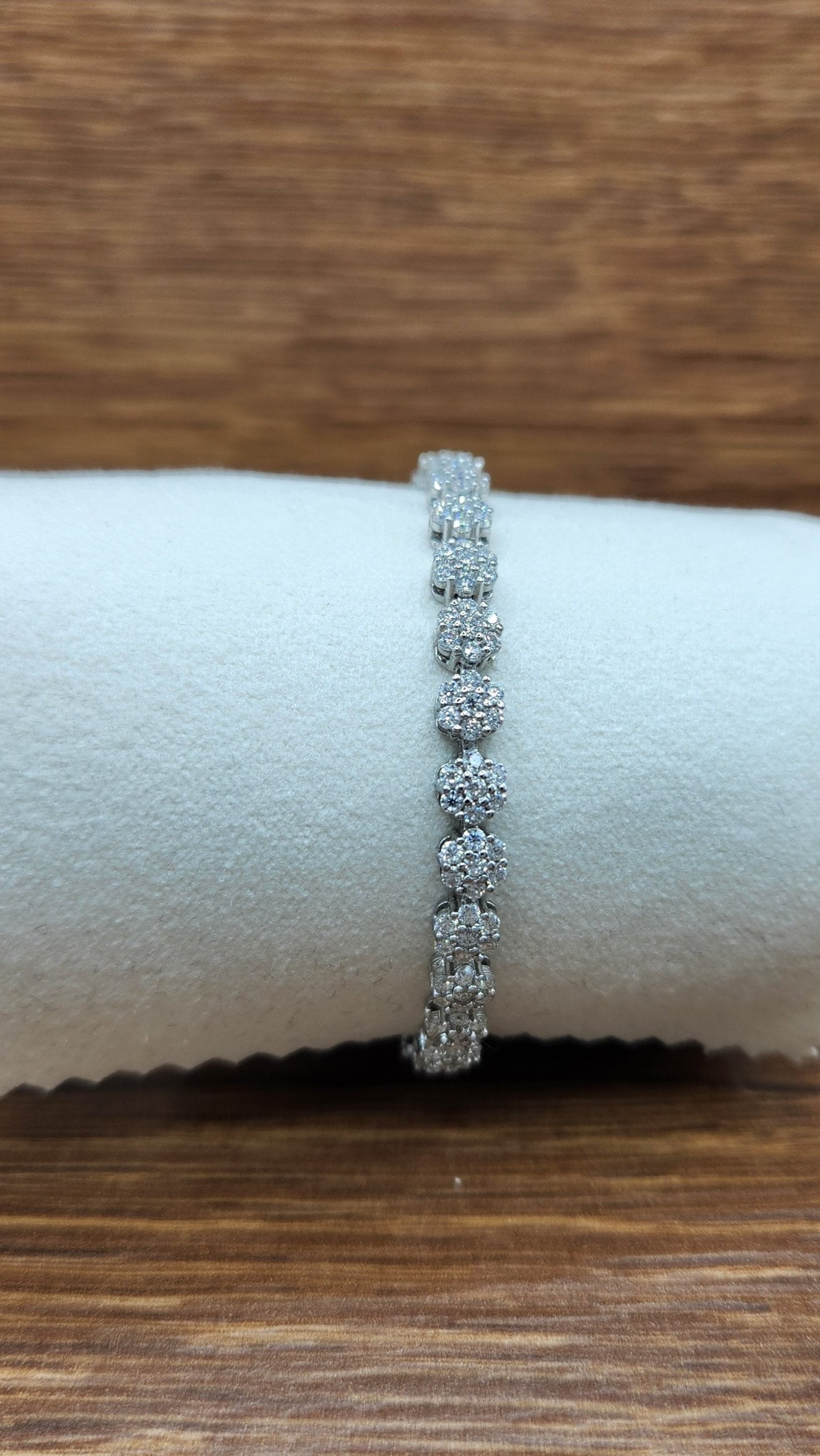 Moissanite SIilver Bracelet - MAJESTY4