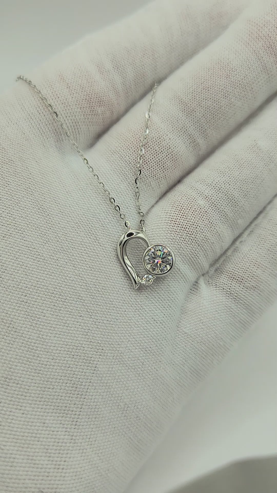 Moissanite_Necklace_Impulse