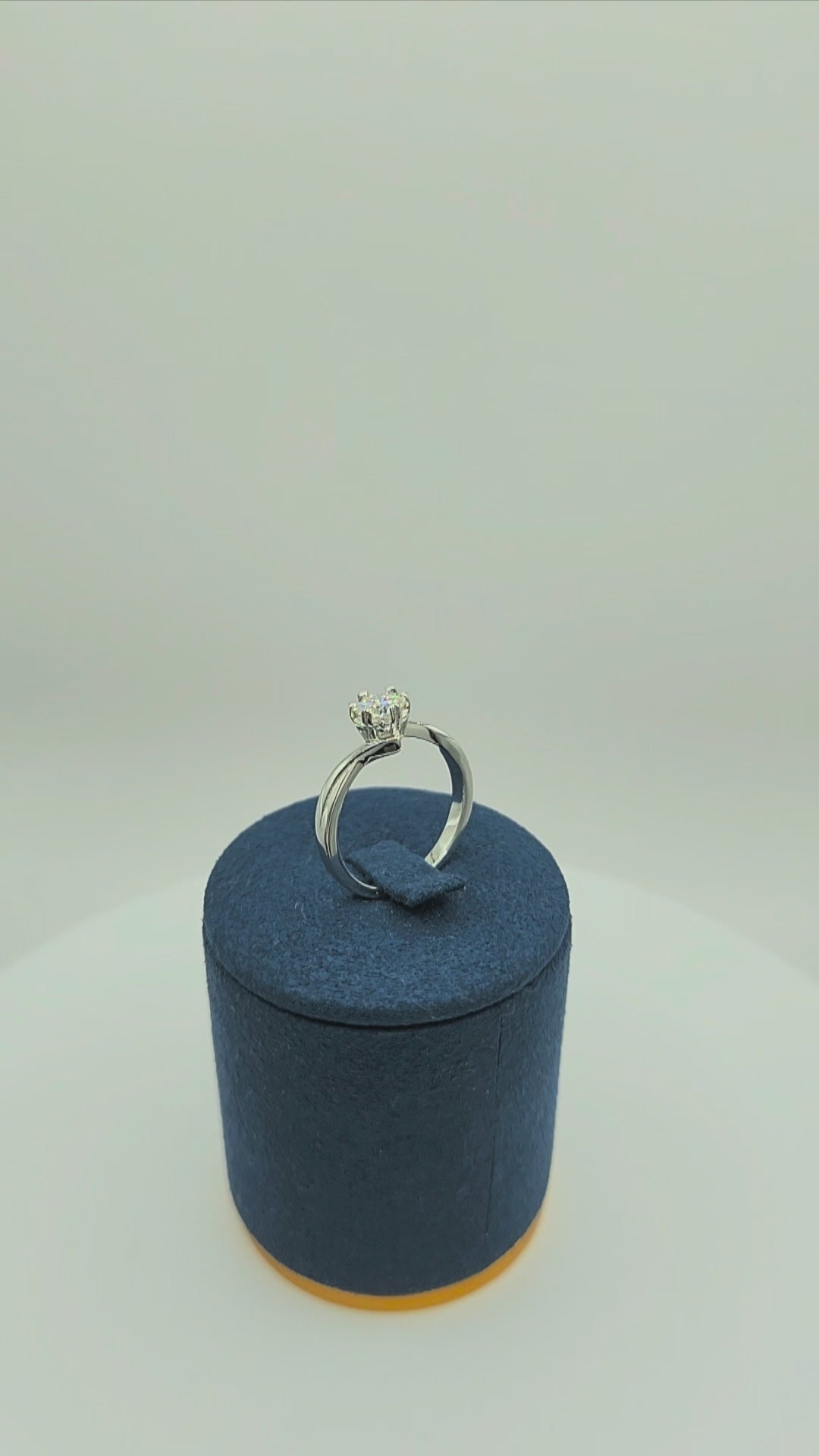Moissanite_Ring_Dreams