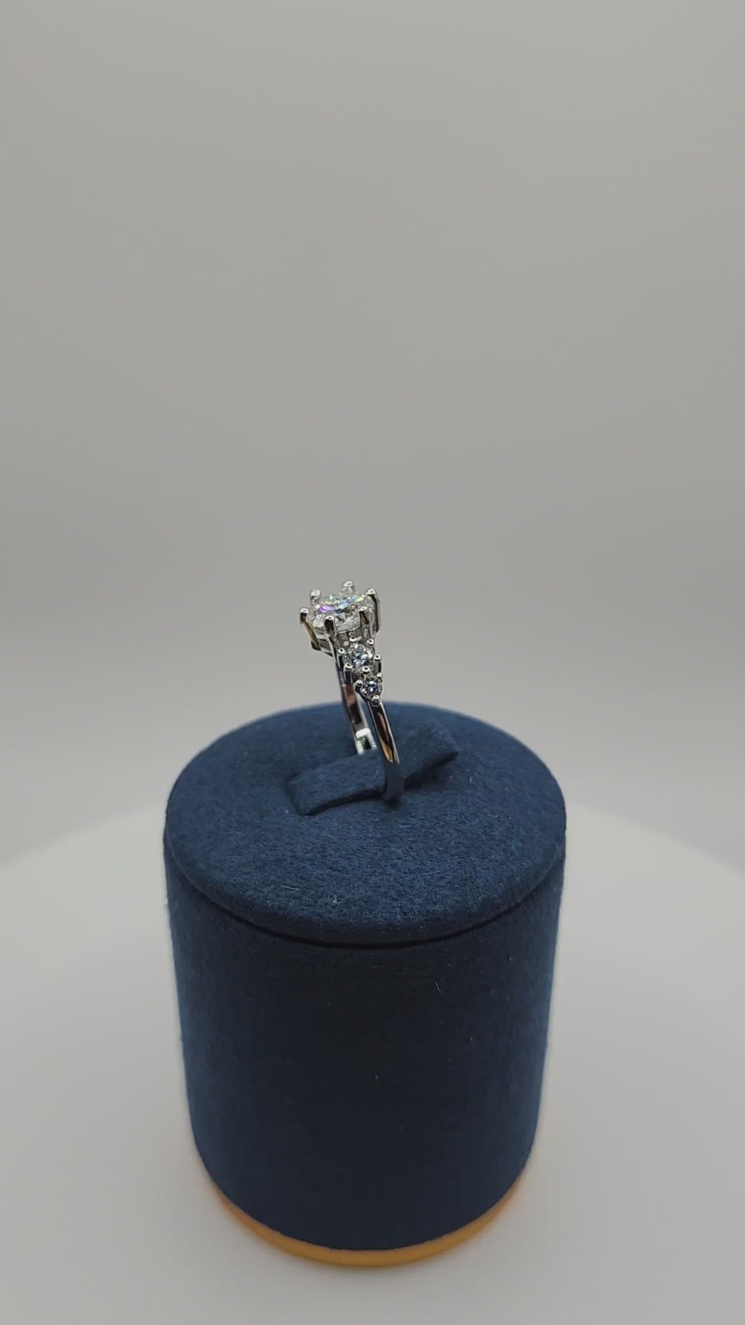 Moissanite-Silver-Ring-VICTORIA_5
