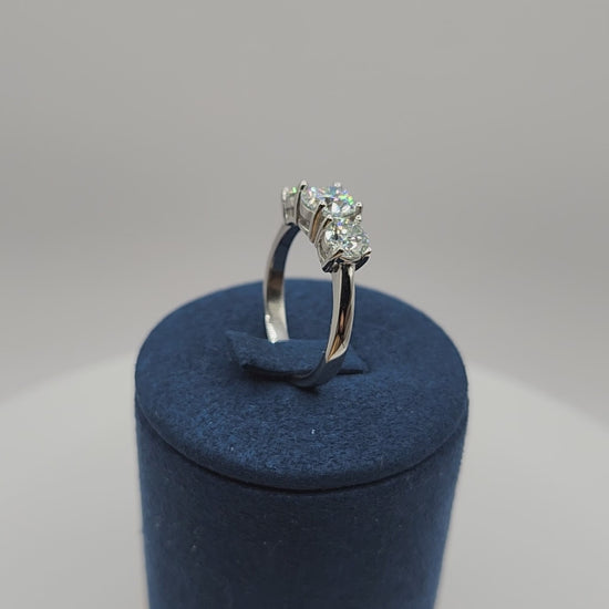 Moissanite_Ring_Sophie