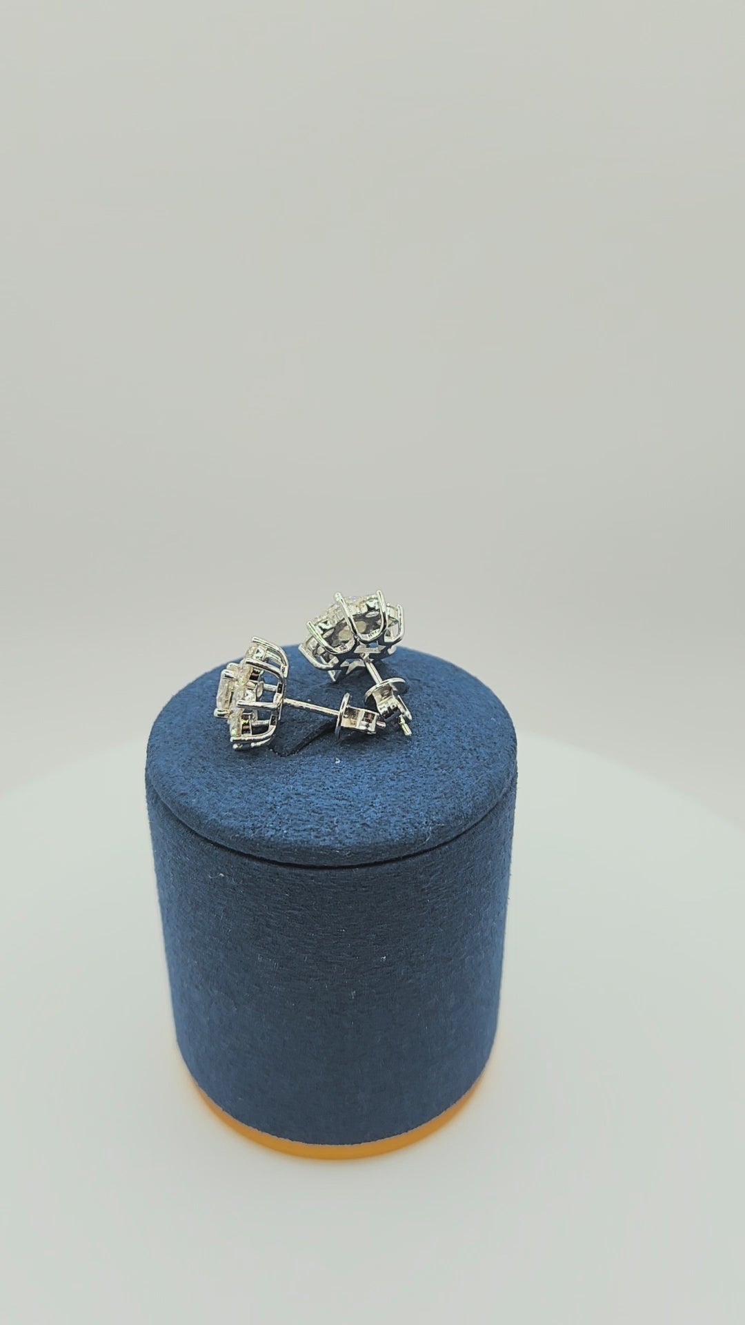 Moissanite_Earrings_Mystic