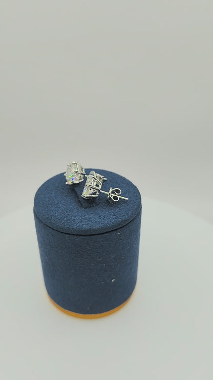 Moissanite_Earrings_Aura