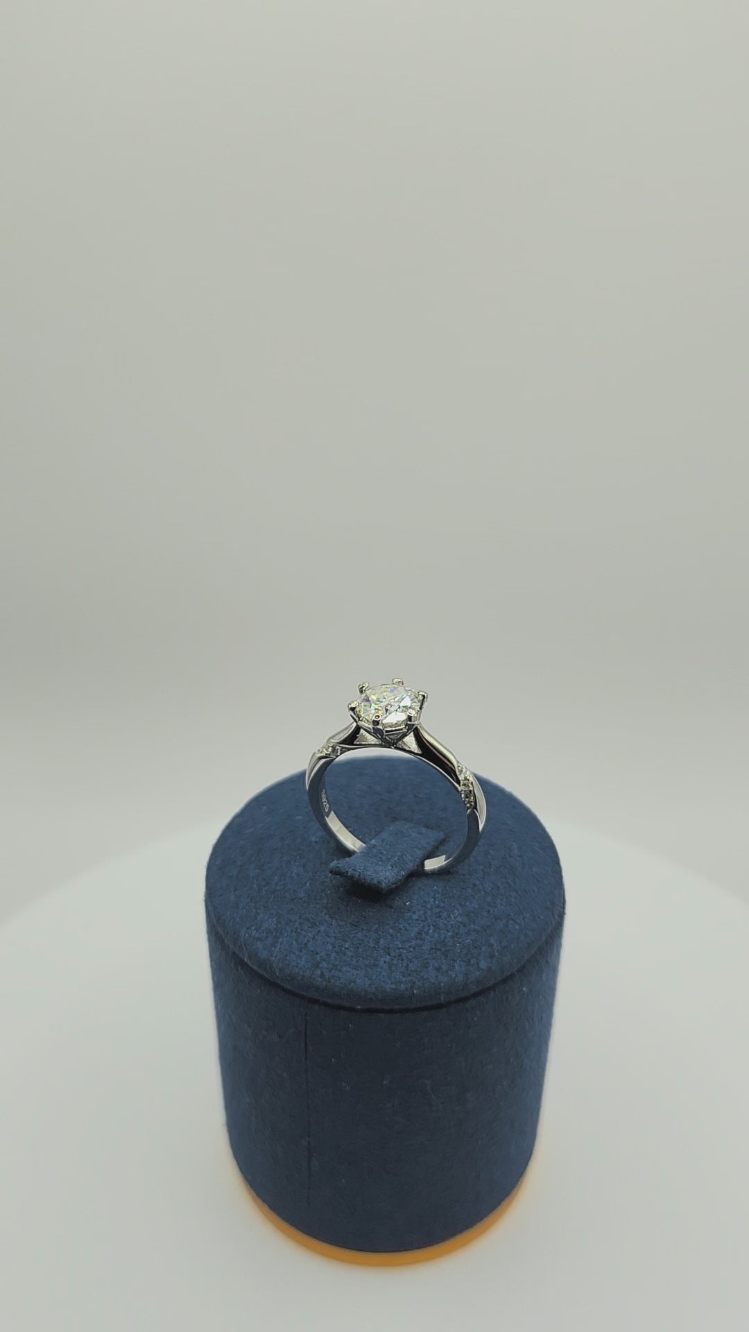 Moissanite_Ring_Harmony